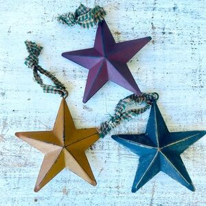 *Hanging Metal Primitive Stars With Gingham Hanger 3.75” Set of Three